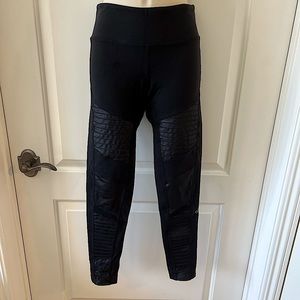 Alo Yoga Moto Legging Size Small - BOGO offer